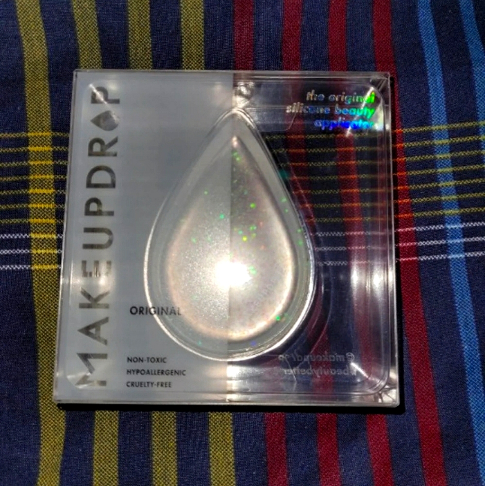 Makeup Drop